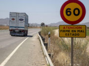 camion carretera mal estado