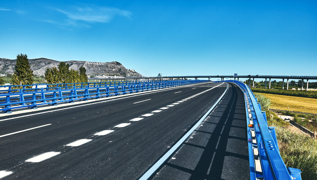 MET_META16-Cullera sistemas contención vehículos autovía