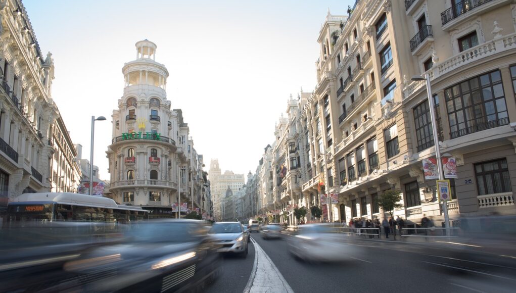great-way-2852934_1280 Gran Vía Madrid vehículos trafico