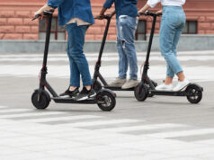 Detalle de Vehículos de Movilidad Personal VMP Patinetes eléctricos