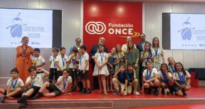 Escolares participan en un taller de robótica y educación vial de Iniciativa Volvo