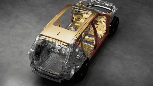 Geely Monjaro EM-i Ultra, SUV híbrido enchufable equipado con sistemas ADAS, frenado electrónico, suspensión adaptativa y tracción total inteligente.